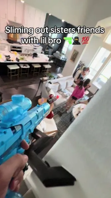 These water guns are a perfect mix of fun and realism and are perfect for this summer and all your water battle fights #watergun #gun #summer #water #realistic