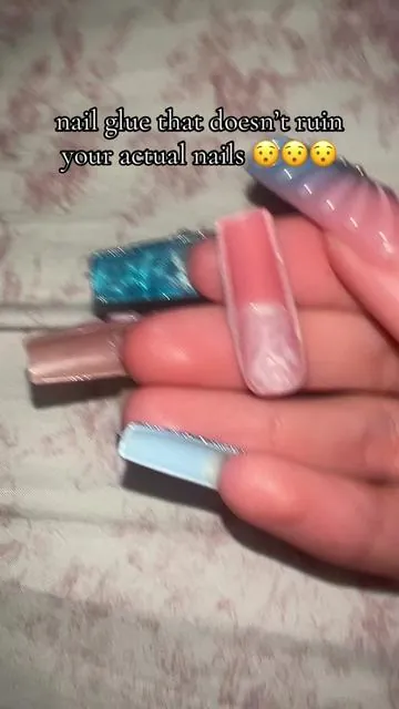 This is unlike any other nail glue I’ve used because none of the glue sticks to your natural nails and ruins them! im obsessed with this product! #curvlife #fyp #viral #nailglue #nails 