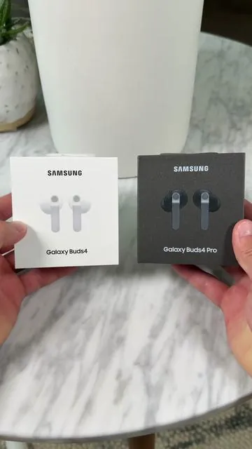 Samsung Galaxy Buds4 vs Buds4 Pro - which one is actually worth it? #tiktokshopfinds #galaxybuds4 #galaxybuds4pro #samsungearbuds #earbudscomparison 