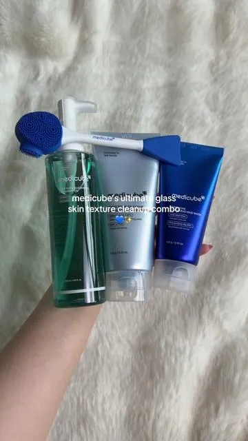 when it ACTUALLY works 🤍 and on sale 🫶🏼 medicube pore-fect set large pores oily skin blackheads tiktok shop #tiktokshopcreatorpicks #tiktokshopmemorialday #DealsForYouDay #tiktokshopdealsforyou #medicube medicube best deep pore cleansing foam clay mask excess sebum blackhead care glass skin buy with coupon maehni @medicube US Store 