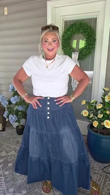 This denim skirt is timeless!@CHOUYATOU  #denimskirt #tiktokshopcreatorpicks #midsizefashion #bohostyle #CapCut 