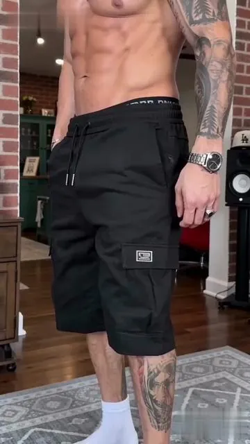 Super Comfy work shorts perfect for all occasions#VintageMenFashion#RetroOutfit#StreetwearMen#dailymenoutfit 
