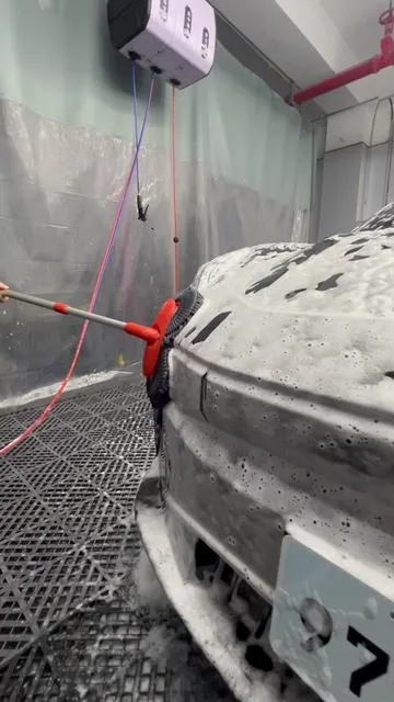 This handy car washing Mop has been great this Winter cutting down the time it takes to wash my vehicles. #Mop #carwashingmop #cardetailing #detailing 