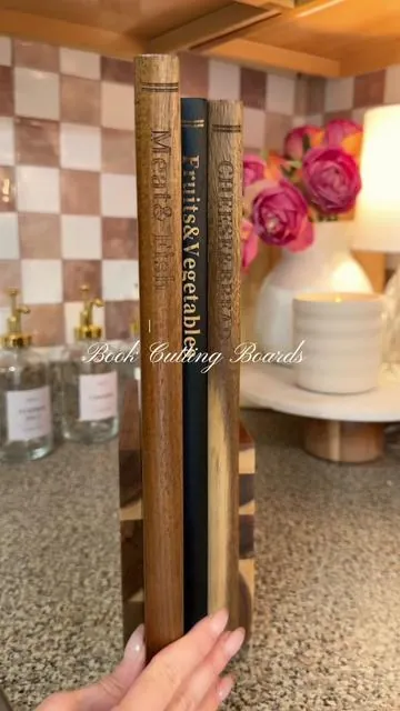 Book Cutting boards set made with premium acasia wood 🤎🤍 These are so beautiful but yet practical! 13.8x9.9 Dishwasher safe✨ #cuttingboard #booklover #kitchendecor #summervibes #Welsteepse 