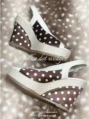 i love these wedges!! i'm a size 7 and size 38(7) fit me perfectly <3 #wedges #polkadots #wedgesandals #cuteshoes #fashion 