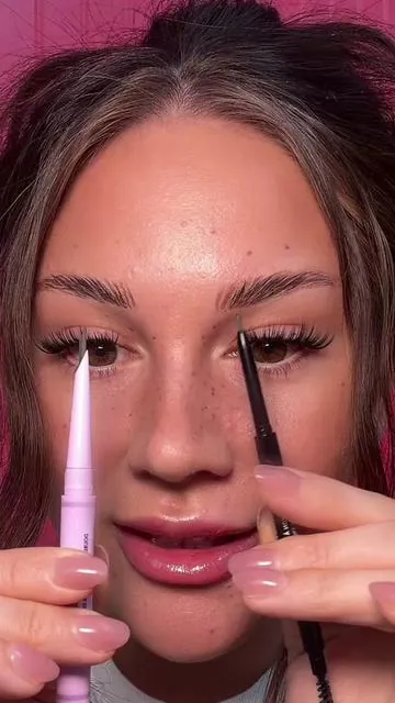 Feather Edge Pencil in 02 dark brown #browpencil #hairlikestrokes #laminatedbrows #brows #browpen 