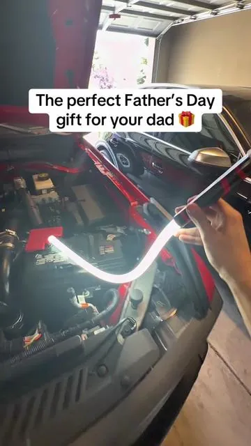 This is a great gift for him! What Dad wouldn’t want these? #flashlight #mechanictools #FathersDay #fathersdaygift #giftfordad 