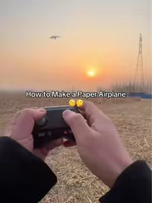 About my handmade DIY of a controllable paper airplane… crazy. #rc #paperairplane #SummerWins #handmadetoys #rcplane 