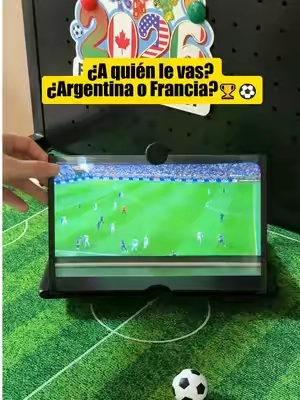 ¿Listos para el Mundial 2026? 🏆 No arruines tus ojos viendo el partido en una pantalla pequeña. 📱❌ Con este amplificador de 10" revive la final Argentina vs Francia como nunca antes. ¡Súper HD y fácil de usar! Consigue el tuyo en el carrito naranja. 👇#Mundial2026 #ArgentinaVsFrancia #Messi #Mbappe#summervibes