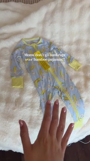 Save your coin mamas!!🙌🏼💛 #babybamboo #bamboopajamas #momlife 
