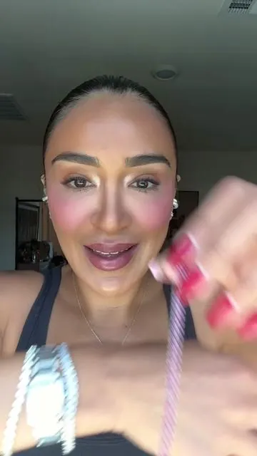 7643896739526675725