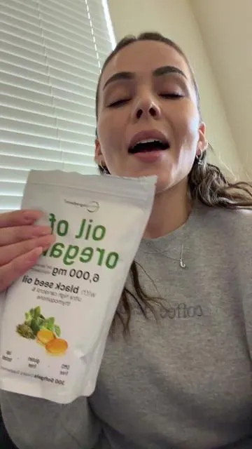Vitamins and protein for Womens support