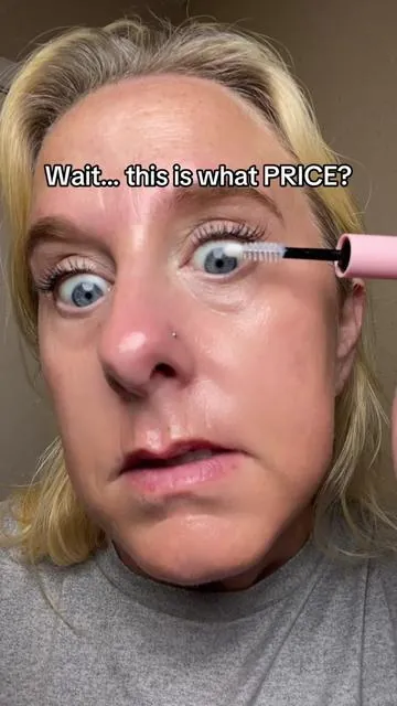 Run don’t walk because this price won’t last long #naturalclusters #lashmusthaves  #tiktokmademebuyit  #tiktokshopcreatorpicks  #beautyessentials  