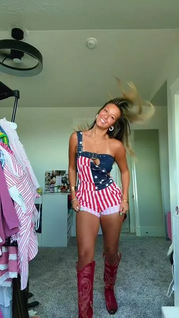 i forgot to make vids ab this but i freaking love it #partyintheusa #usaoveralls #4thofjulyoutfit #flagoveralls #fourthofjulyoutfits 