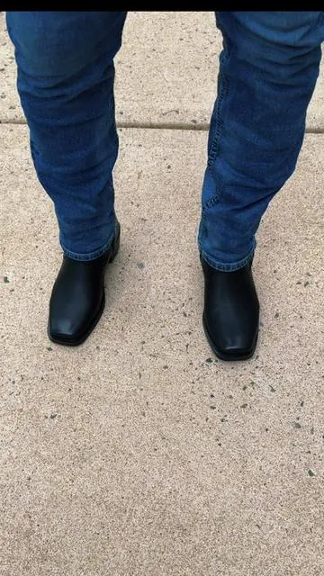 Botas vaqueras cómodas y elegantes para hombre  Adquiere tu color favorito desde el carrito naranja para obtenerlas a un súper precio + envío gratis.  🇺🇸  #mens #paratii #bootsformen #botasvaqueras #fyp 