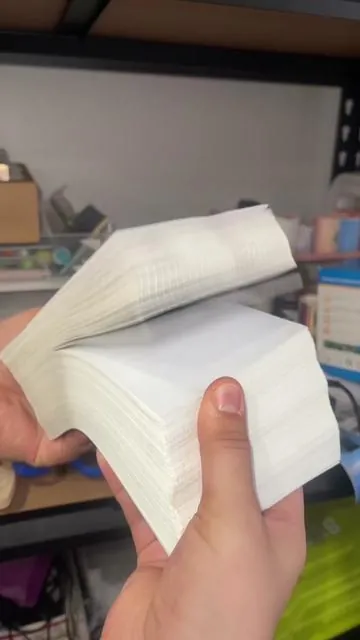 Papel térmico para etiquetas de emvio autoadhesivas #thermalpaper #labels #papeltermico 
