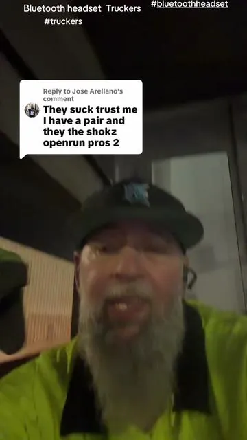 Replying to @Jose Arellano do not comment about a product and say they suck and then admit you don’t even use the product to use a different product #Bluetooth #BluetoothHeadset #Truckers #TikTokShop #TruckDrivers 