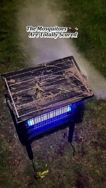 Professional UV light traps mosquitoes with no way to escape! #UVBugTrap #NoEscape #PestControl #GardenMustHave #SummerVibes 