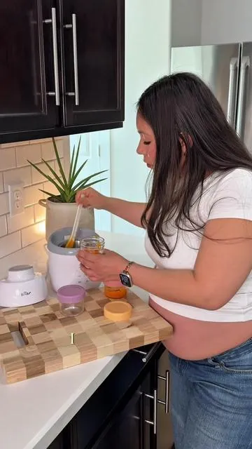Trying the Bear NutriEase Stainless Steel Baby Food Maker for easy homemade baby food 💛 My IVF journey made me more mindful of nutrition and microplastics, I the parts that touch the food are made from stainless steel, so plastic never touches any of the food. @Bear Baby Appliance  #dealsforyoudays #babyfoodmaker #stainlesssteelbabyfoodmaker #plasticfreebabyfood 