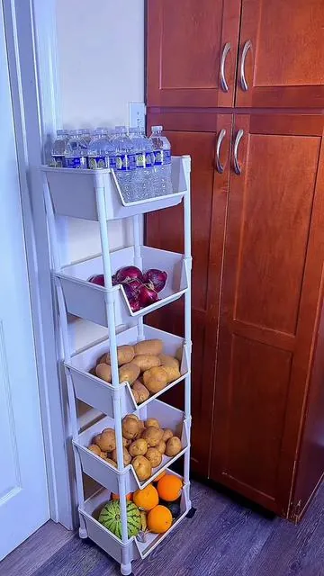 7644684701176696094