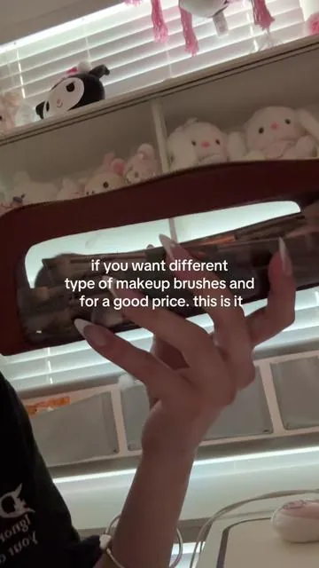 thisss #asmr #asmrsounds #makeup 