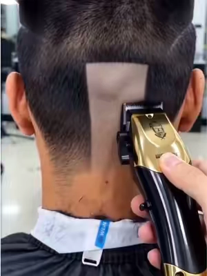 Ahora puedo usar esto en lugar de desperdiciar $50 en retoques 💇‍♂️#razor #tiktokshopcreatorpicks #TikTokShopBlackFriday #TikTokShopCyberMonday#spotlightfinds