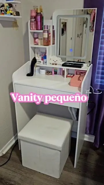 Vanity pequeño bonito para cualquier espacio.  #vanity #vanitydesk #tiktokshopmemorialday #SummerVibes #tiktokshopcreatorpicks 