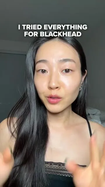 Wait until the scrape… 🤢 so satisfying!! Gentle melting formula to push everything out of your pores #ilso #pores #sebumsoftener #koreanskincare #tiktokshopmemorialday @ilso US 