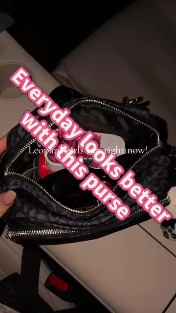 Restocked and already obsessed!🖤#crossbodybag #purse #tiktokshoprestock #ootd #mexsbag 