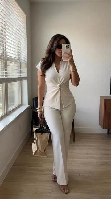 Casual Commuting Set ✨ Twist Front V-Neck Top With Back Zipper#fyp #ootd #casualoutfits #womenfashion #commuting 