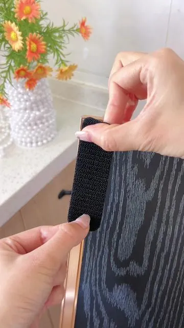 Super sticky velcro strip keeps all items stable all the time, wall-safe for household and vehicle use.#velcro #lifehack #wall #diy #Summervibes 