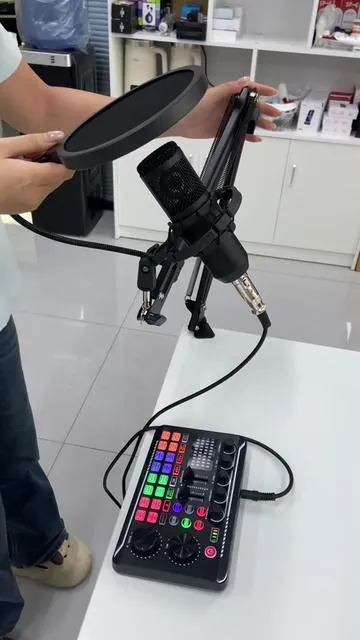This is a great setup whether you're just starting to stream or you just want to step up your setup!! #livestream #recording #safring #tiktokshop