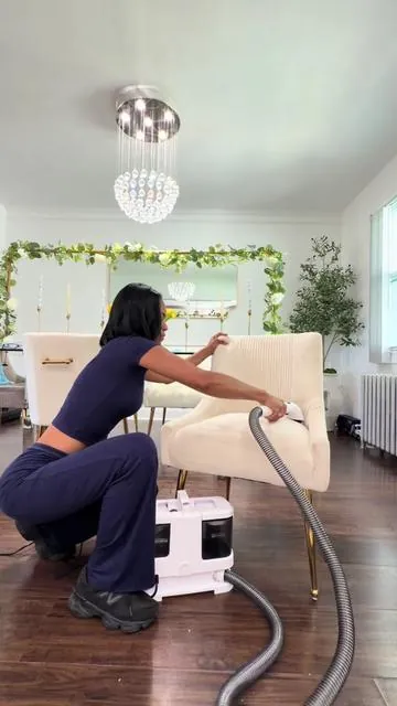 Aspiradora para limpiar colchones , muebles , sillas y alfombra #vacumm #vacummcleaner #Summervibes #spotcleaner 