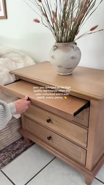 I’m using the nightstand as an end table in my living room and it is SO nice. It smelled like wood right out of the package and it’s super solid and sturdy.  @Hulala Home  #endtable #nightstand #hulalahome #tiktokshopcreatorpicks #tiktokshopdealsforyoudays 