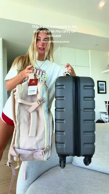 I’ve been searching for the best travel backpack and I finally found her #travel #traveltok #travelbackpack #backpack #backpacks 