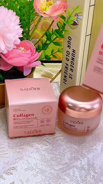 Si puedes ver el pequeño carro amarillo en la esquina inferior izquierda, significa que tienes suerte, todavía hay en stock, porque he estado esperándolo mucho tiempo.#facecream #skincare #tiktokmademebuyit #tiktokshop #glowingskin