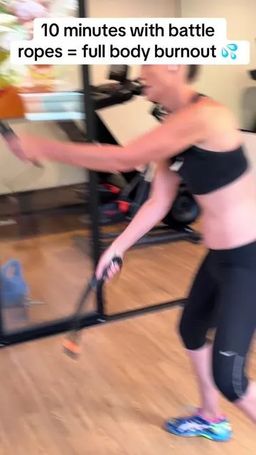 If you want a workout that actually leaves you drenched, battle ropes are IT. Full body cardio, strength, and stress relief all in one workout 😮‍💨🔥 #BattleRopes #BattleRopeWorkout #FullBodyWorkout #WorkoutMotivation #FatBurnWorkout 