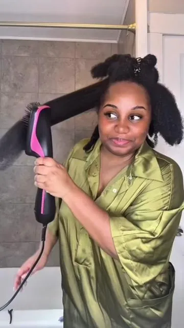 #blowdrying #hairdryer #blowdryer #shrinkage #blackhairtok 