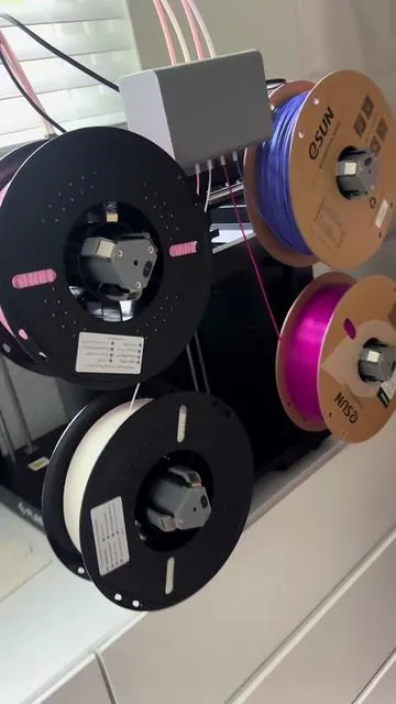 Multicolor printing! 🤩  #tiktokshop #3dprinting #flashforge #flashforgead5x #3dprintingforbeginners 