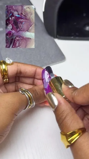 DIY grape soda nails ☂️🔮🍇 #nails #nailtutorial #nailart #chromenails #cateyenails  FULL TUTORIAL:  @Asia 𓍼ོ 
