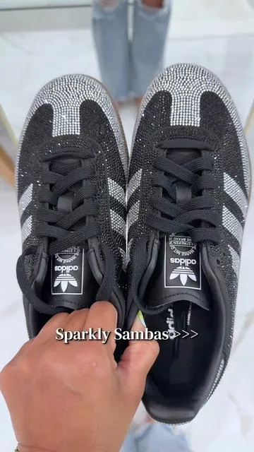 The prettiest Adidas Sambas I’ve ever seen!! #adidassambas #sambas #adidasshoes #adidas #newshoes @adidas @Fly Kicks 
