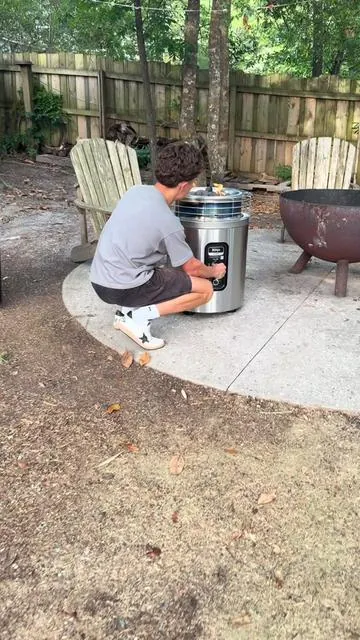 This is such an amazing smokeless fire pit and right now it’s an amazing deal! 