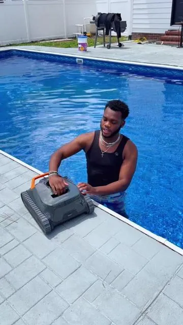 #poolnecessities #vevorlawnsweeper #cordlesspoolvacuum #waterpurifier #robotpoolvacuum 