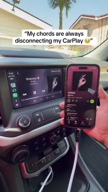 This gets super annoying 🫩🤬 #SummerVibes #carplay #carplayadapter #wirelesscarplay #cargadgets 
