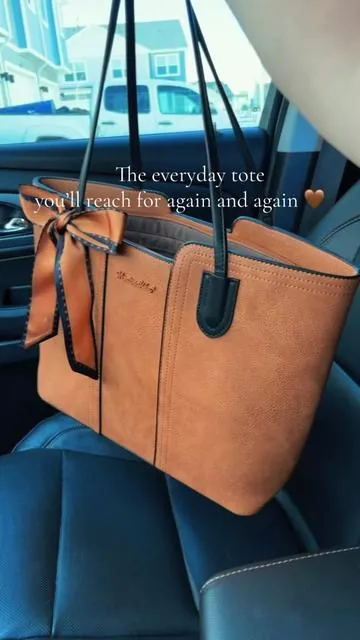 This tote bag is giving effortless everyday chic 🤎 Spacious, versatile, and easy to style with casual, work, travel, and weekend outfits. The perfect neutral handbag to elevate your daily look. ✨ #TikTokShopFinds #ToteBag #HandbagStyle #EverydayBag #FashionFinds 
