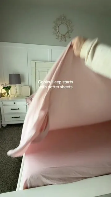 These organic cotton sheets are soft, breathable, and made for a better night’s sleep 🛏️✨ If you sleep hot or love cozy bedding, these are a game changer. #organiccotton #bedsheets  #bedding  #hotsleeper #cottonsheets 