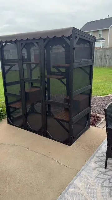 There’s also a back door if you want to push this up to a window so they can go in through the window 🩷 #catio #summervibes #cats #outdoorcatenclosure #dealsforyoudays 