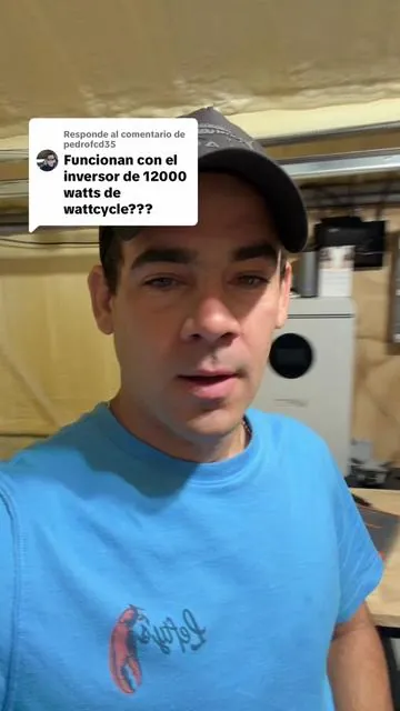 Respuesta a @pedrofcd35 🚨 ERROR CARÍSIMO: No compres un inversor híbrido gigante para ponerle una batería pequeña 😳⚡ Aquí te explico por qué estás botando dinero y cuál sería mi configuración ideal si empezara de cero.                          #Solar #SolarEnergy #InversorHibrido #BateriaLiFePO4 #EnergiaSolar        