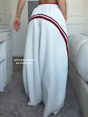 I’m wearing a size small 🫡🫡
