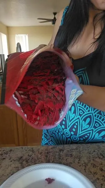 @El Ranchito Jerky  carne seca beef jerky CRUMBS BLAZING HOT 10oz pedacitos  #mukbang  #tiktokfood  #carne  #hotcheetos  #comida 
